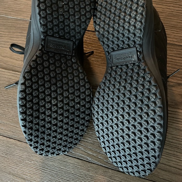 TredSafe slip resistant shoes - Picture 6 of 6